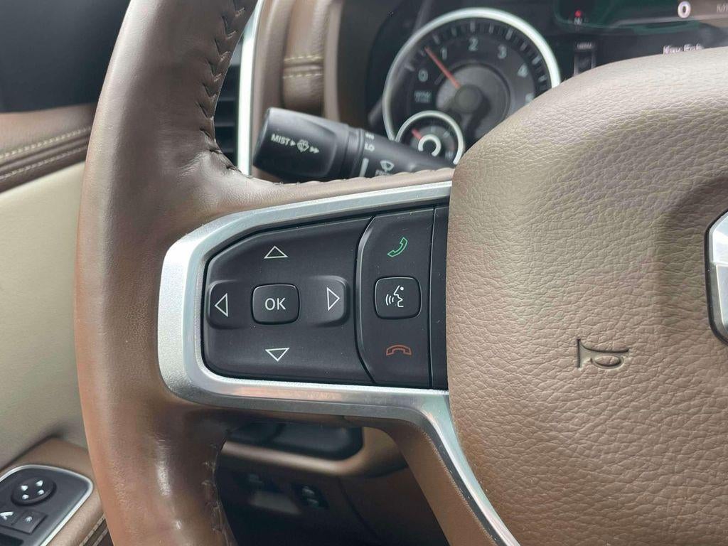 2020 RAM 1500 Laramie Crew Cab 4x4 64' Box