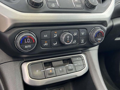 2022 GMC Acadia AWD SLT