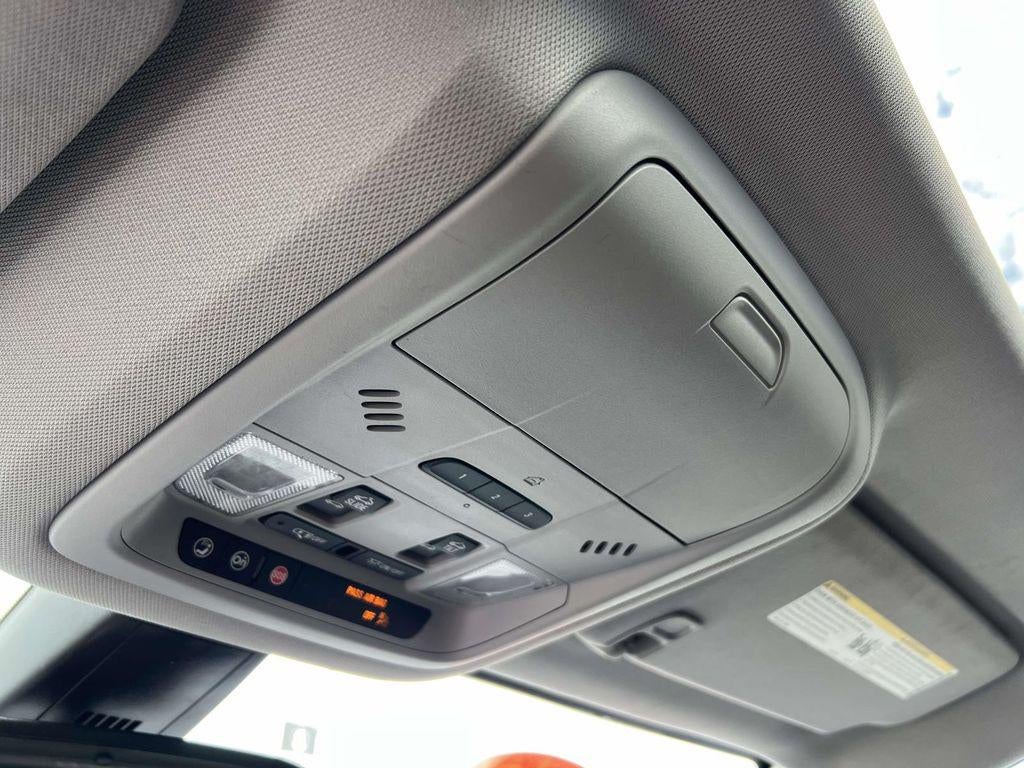 2022 GMC Acadia AWD SLT