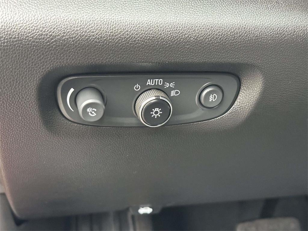 2021 Chevrolet Traverse AWD LT Cloth