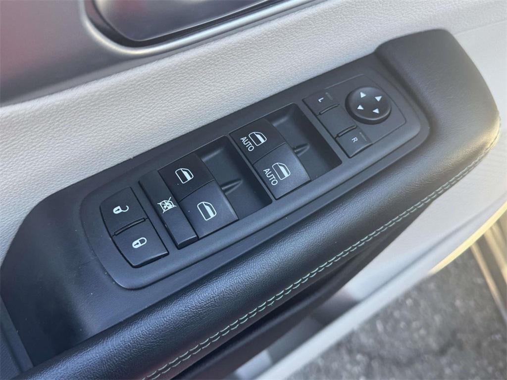 2019 Chrysler Pacifica Hybrid Touring L