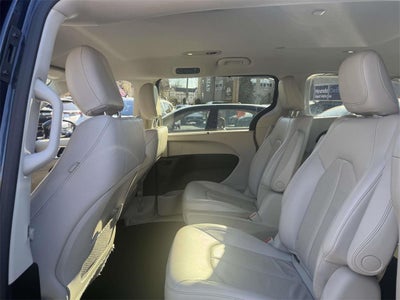 2019 Chrysler Pacifica Hybrid Touring L