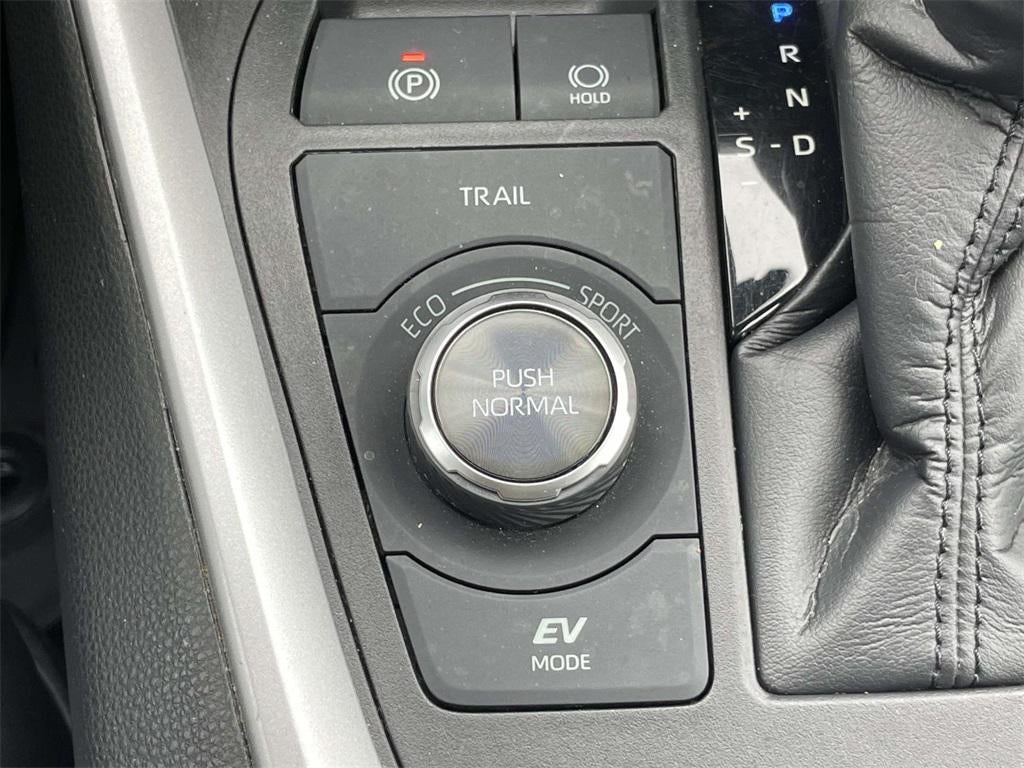 2020 Toyota RAV4 Hybrid XSE