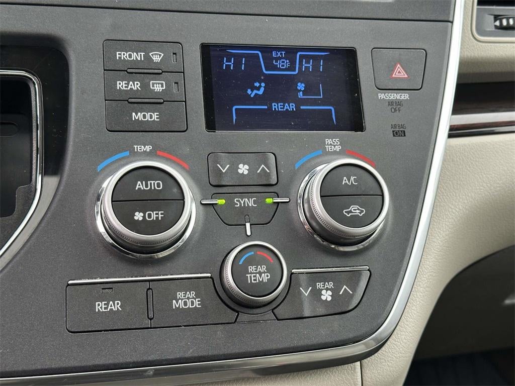 2019 Toyota Sienna XLE 7 Passenger