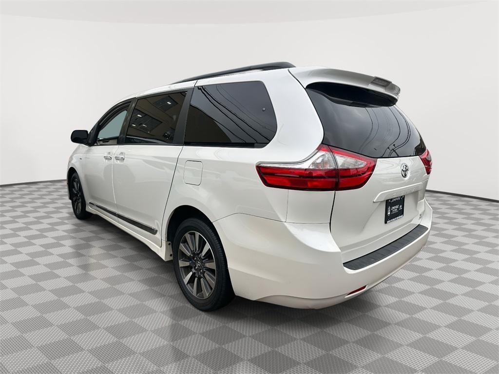 2019 Toyota Sienna XLE 7 Passenger
