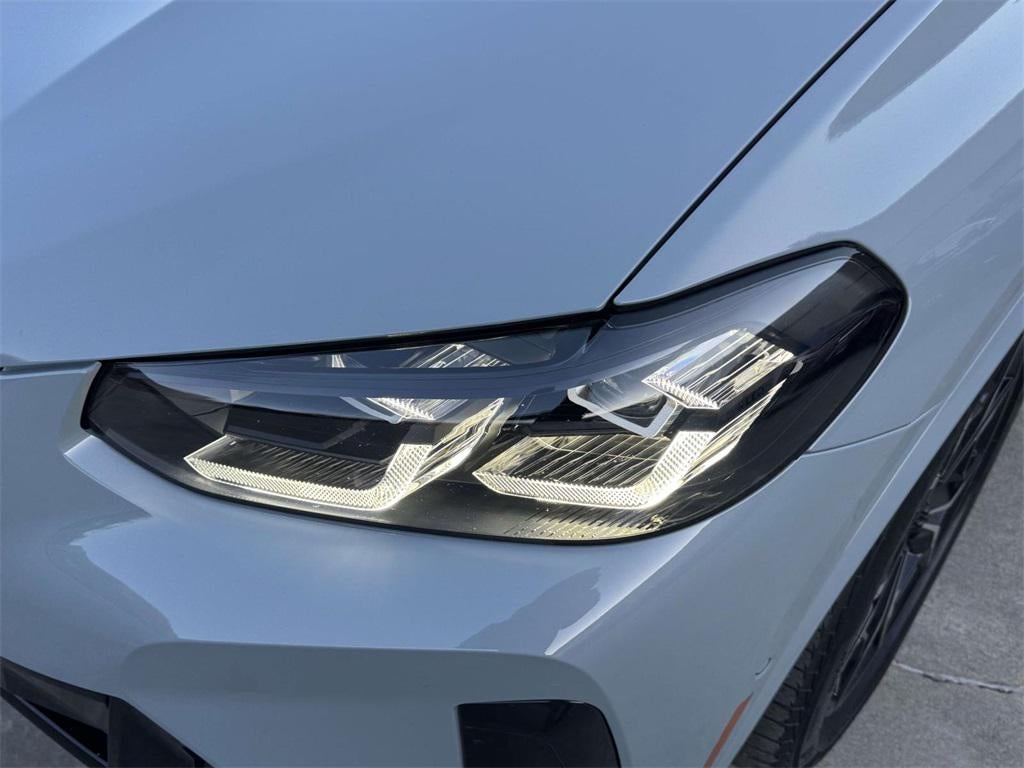 2024 BMW X4 xDrive30i