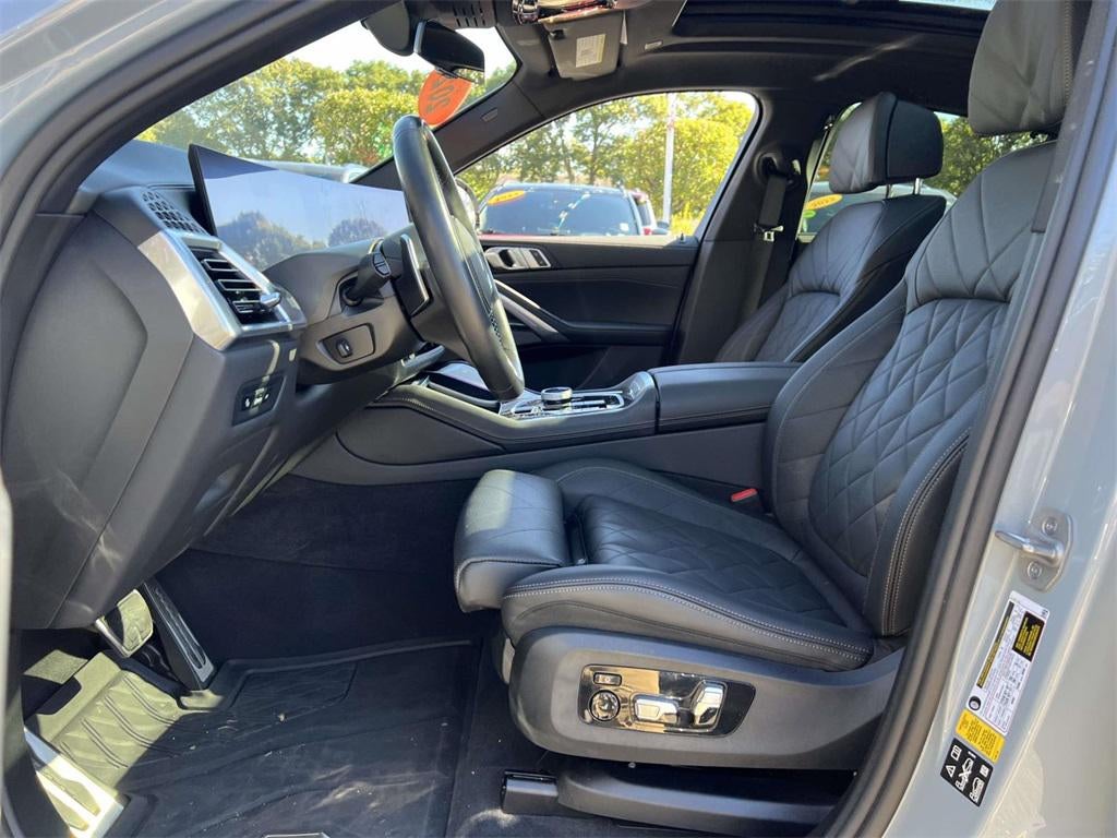 2024 BMW X6 M60i