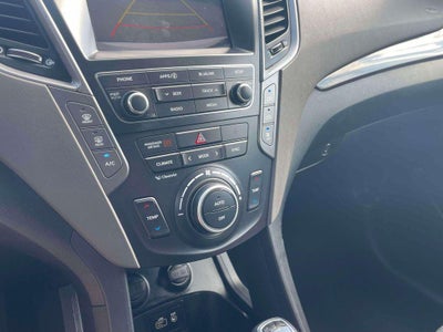 2017 Hyundai Santa Fe SE