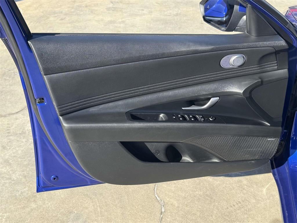 2022 Hyundai Elantra Hybrid Limited