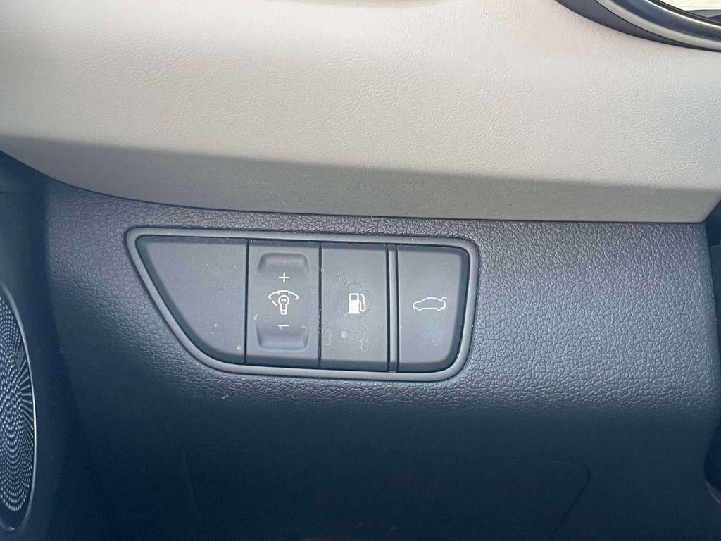 2023 Genesis G70 2.0T AWD