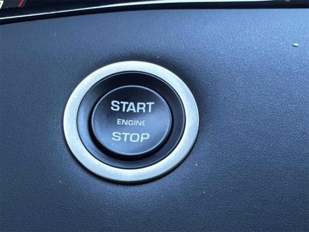 2025 Land Rover Range Rover Evoque Dynamic SE