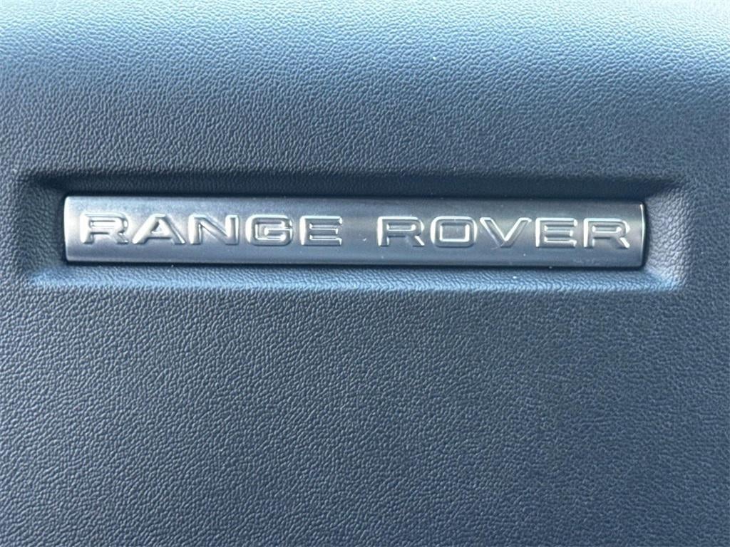 2025 Land Rover Range Rover Evoque Dynamic SE