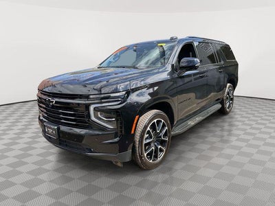 2025 Chevrolet Suburban RST