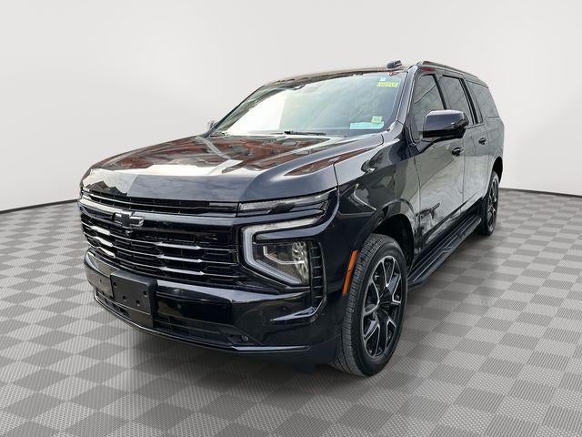 2025 Chevrolet Suburban 4WD RST