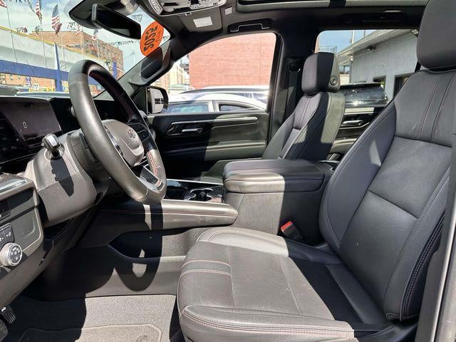 2025 Chevrolet Suburban RST