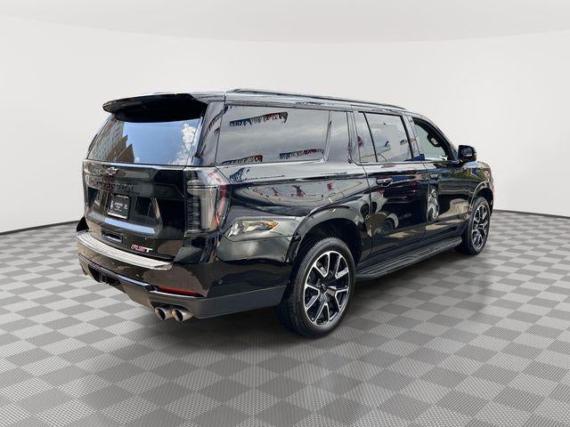 2025 Chevrolet Suburban RST