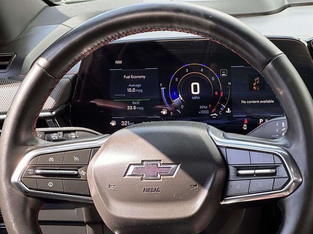 2025 Chevrolet Suburban RST