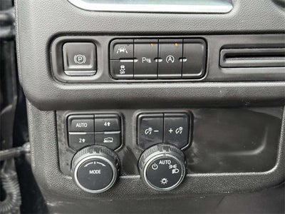 2023 Chevrolet Suburban 4WD LT