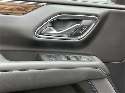 2024 Chevrolet Suburban 4WD Premier