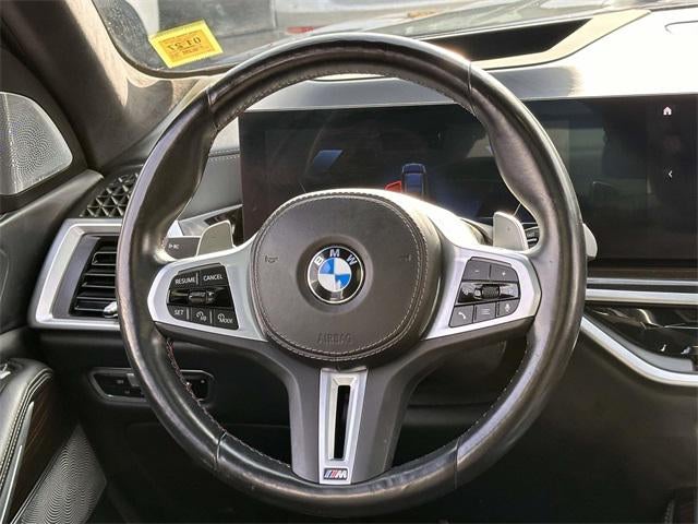 2023 BMW X7 M60i