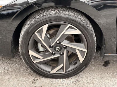 2024 Hyundai Elantra Hybrid Limited