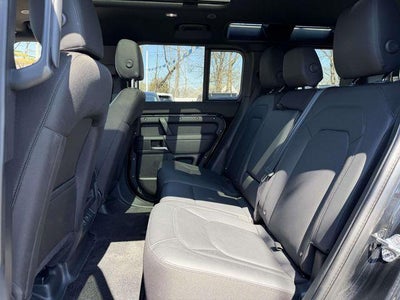 2025 Land Rover Defender 110 S