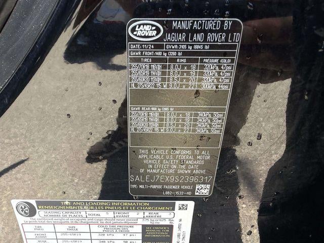2025 Land Rover Defender 110 S