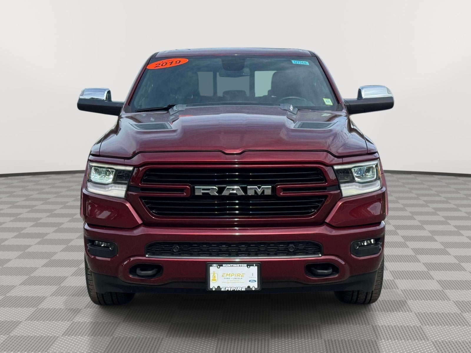 2019 RAM 1500 Laramie Crew Cab 4x4 64' Box