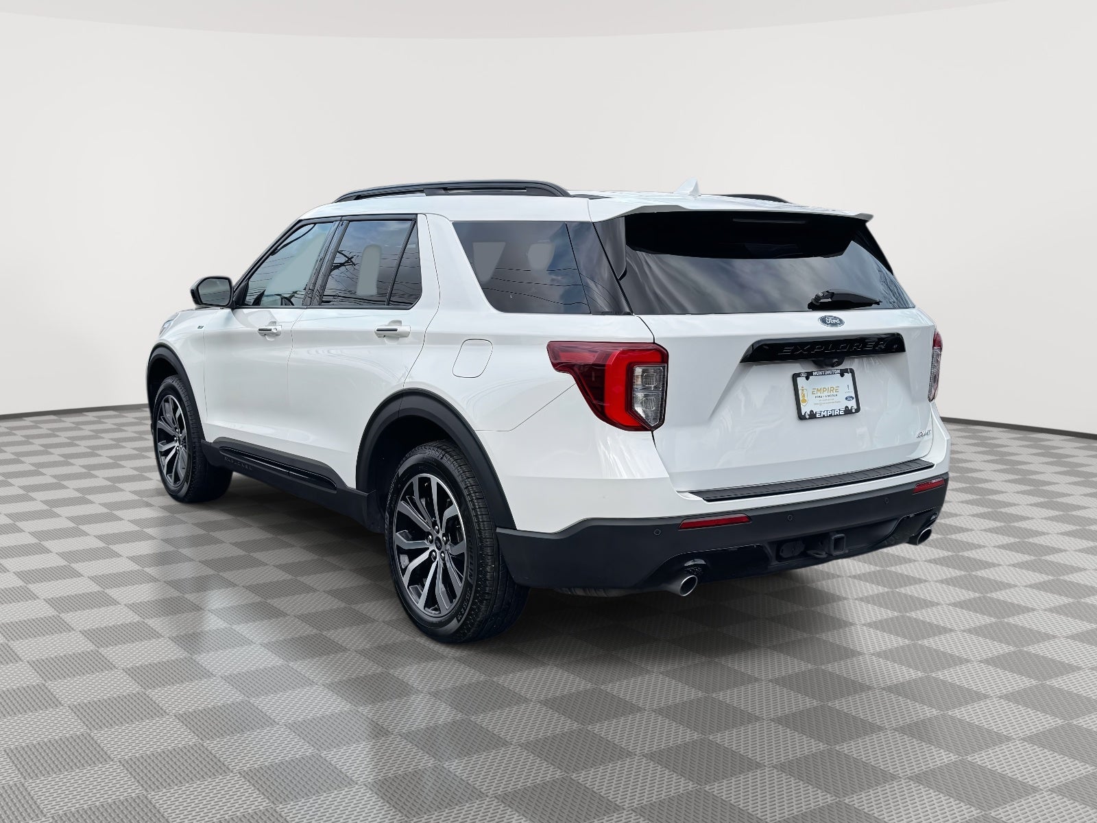 2022 Ford Explorer ST-Line