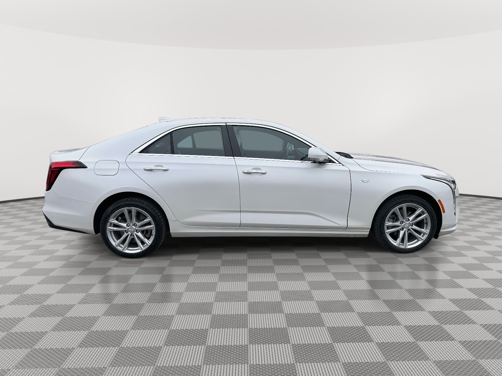 2023 Cadillac CT4 Luxury