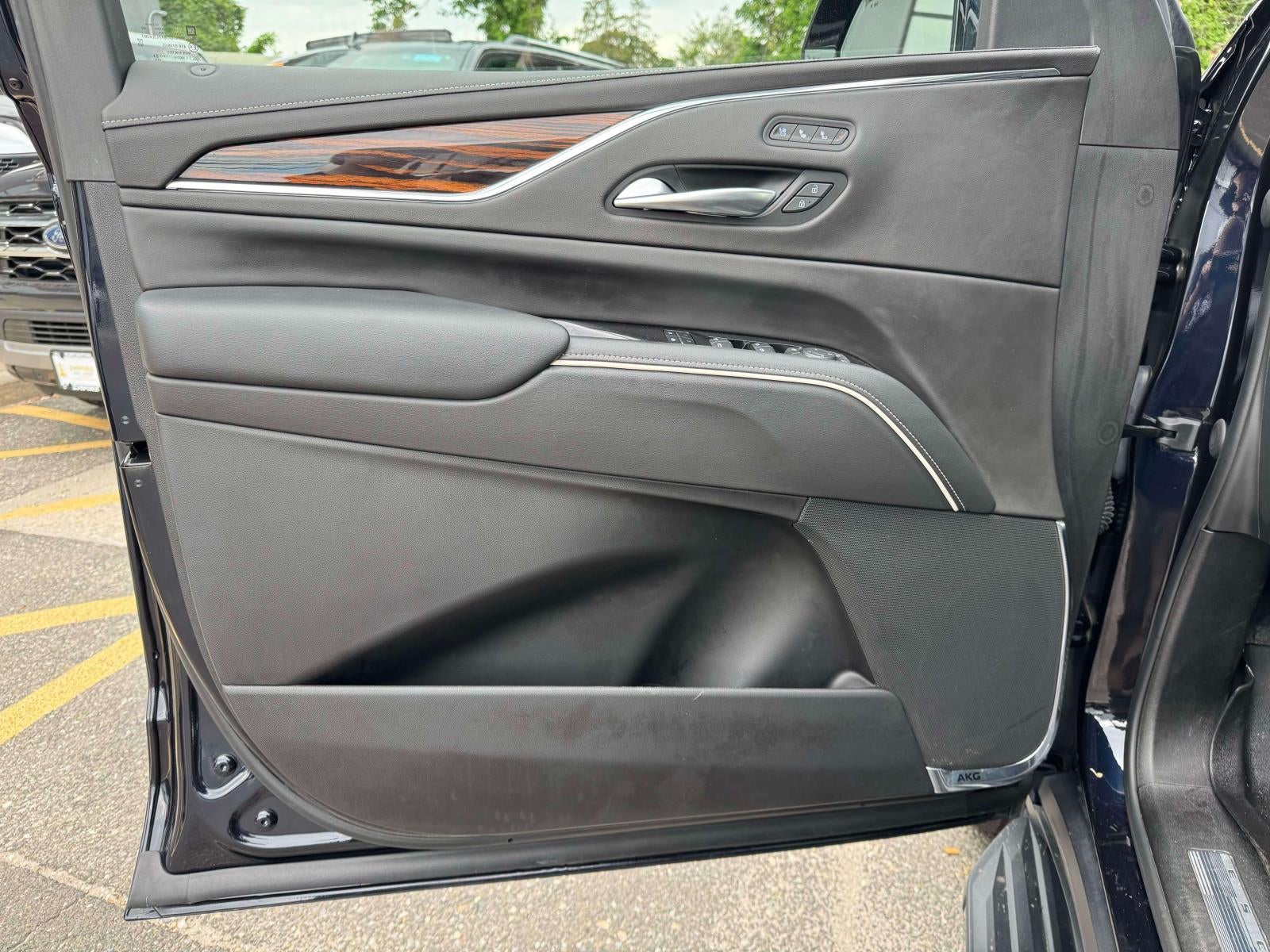 2023 Cadillac Escalade 4WD Premium Luxury