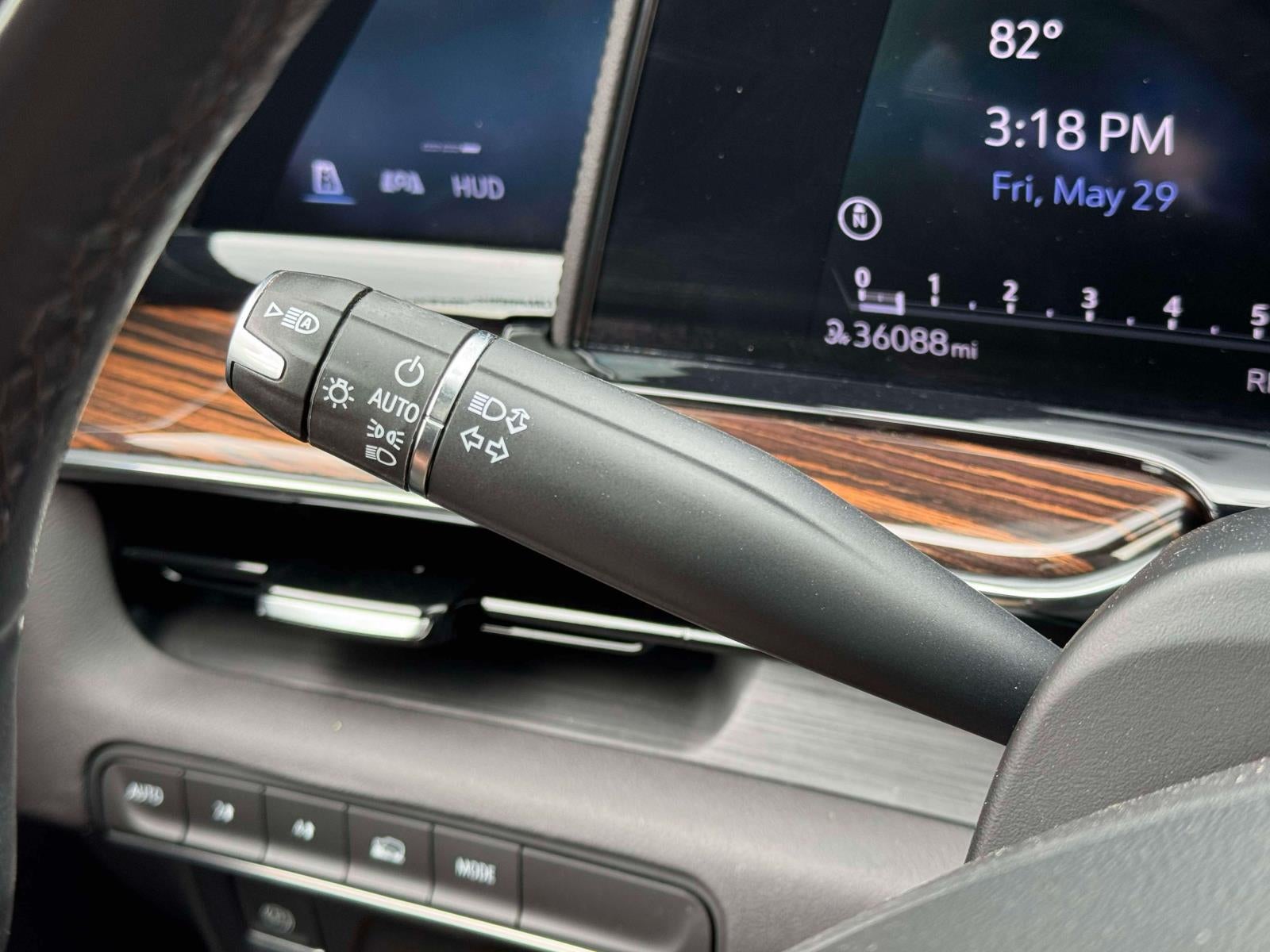 2023 Cadillac Escalade 4WD Premium Luxury