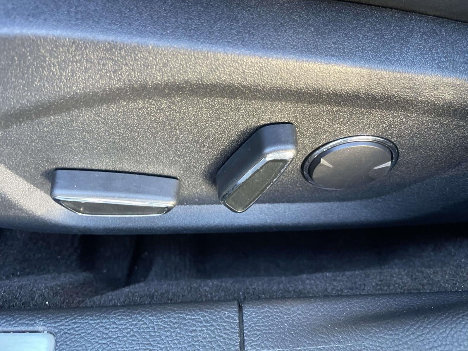 2020 Ford Fusion Plug-In Hybrid Titanium