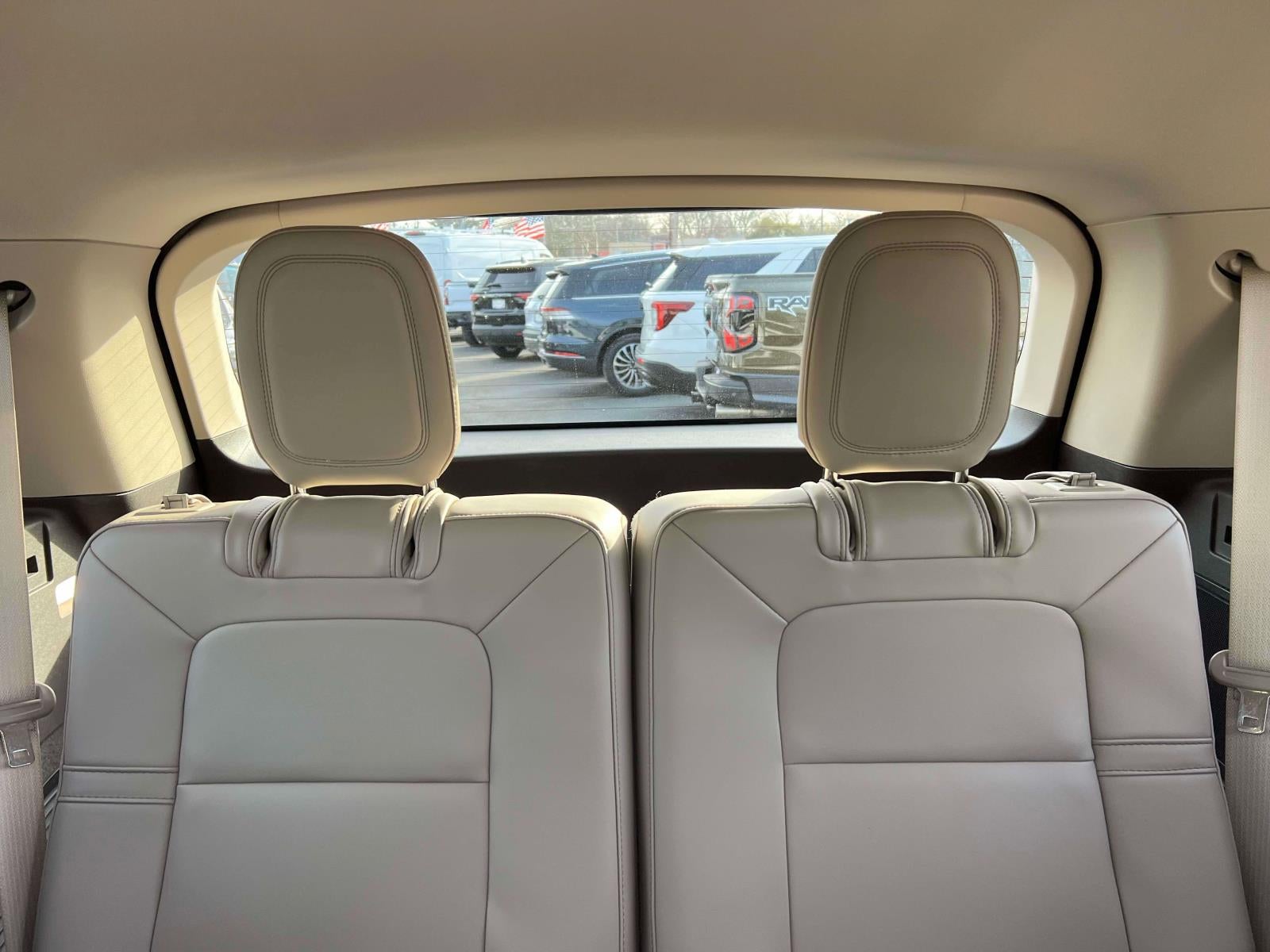 2023 Lincoln Aviator Standard