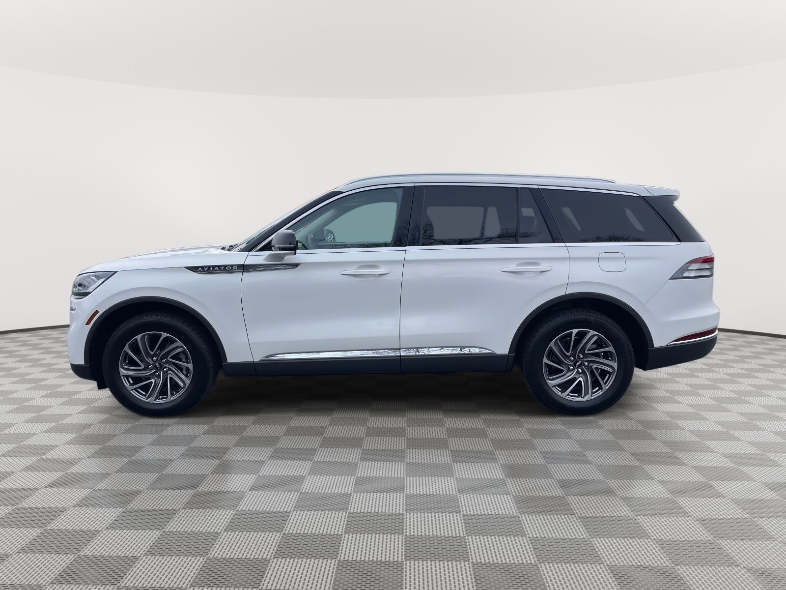 2023 Lincoln Aviator Standard