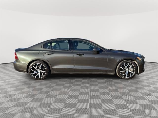 2019 Volvo S60 T6 Momentum