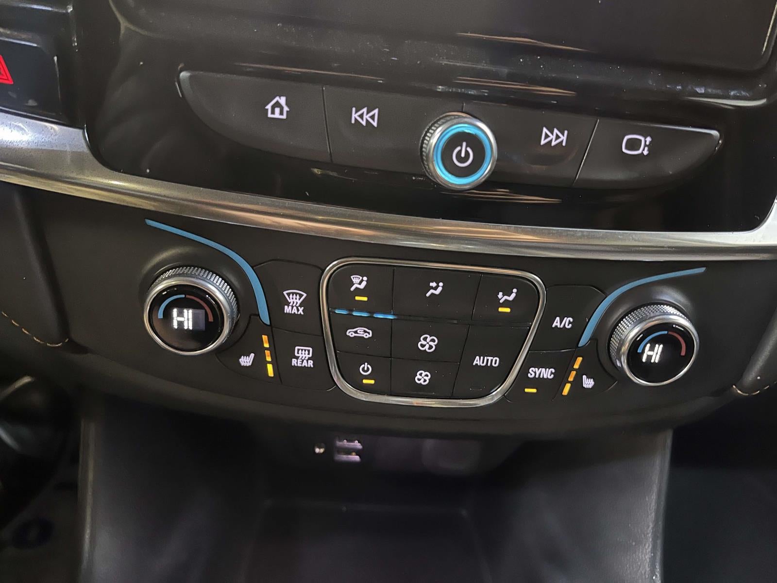 2021 Chevrolet Traverse AWD LT Leather