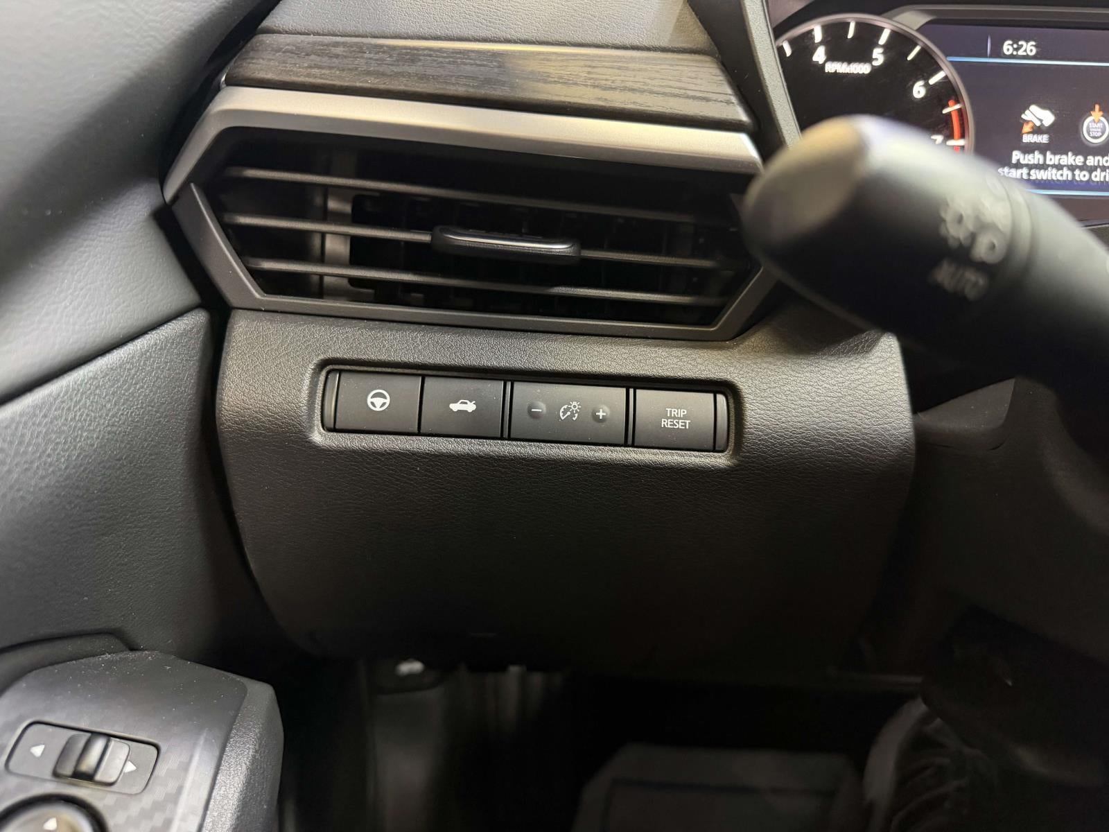2025 Nissan Altima SV FWD