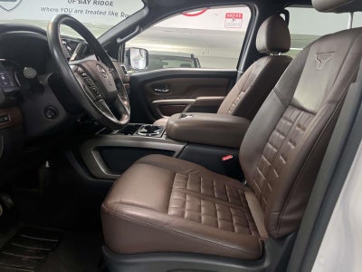 2023 Nissan TITAN Crew Cab Platinum Reserve 4x4