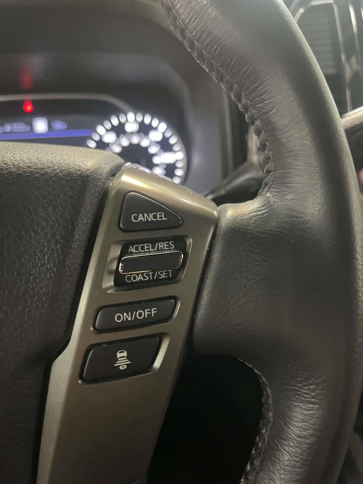 2023 Nissan TITAN Crew Cab Platinum Reserve 4x4