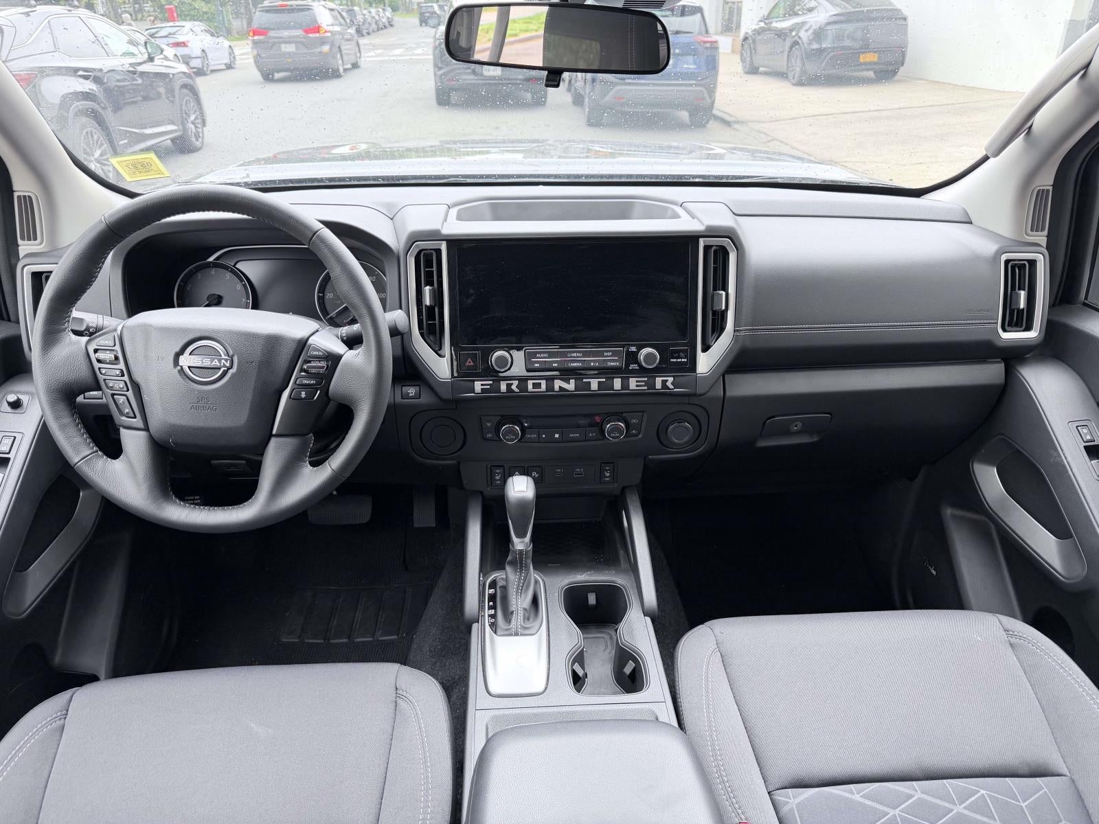 2025 Nissan Frontier SV