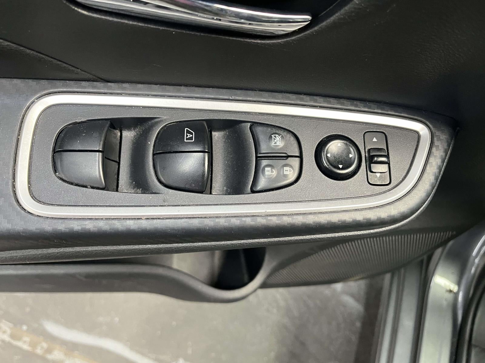 2023 Nissan Versa 1.6 SR Xtronic CVT