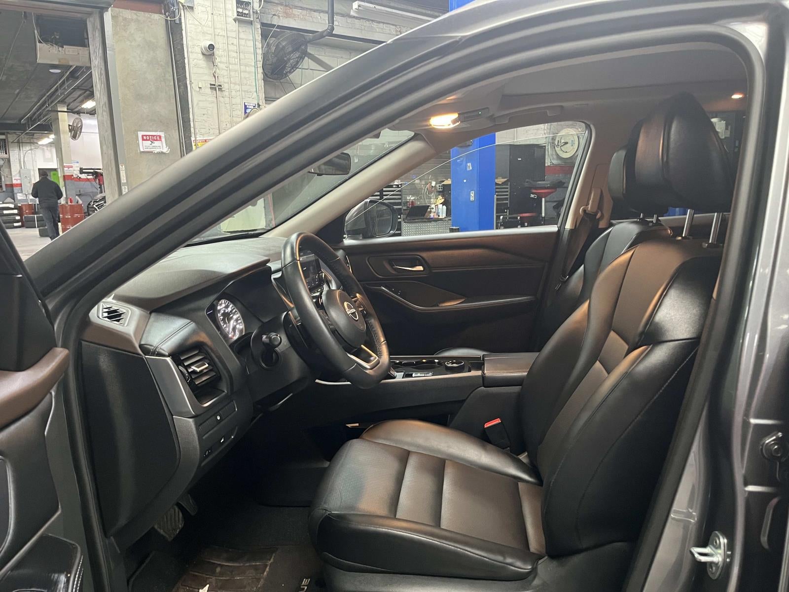 2022 Nissan Rogue SV Intelligent AWD