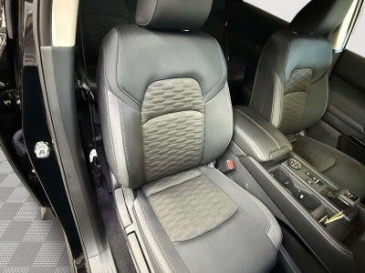 2025 Nissan Pathfinder S 4WD