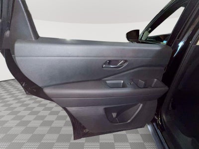 2025 Nissan Pathfinder S 4WD