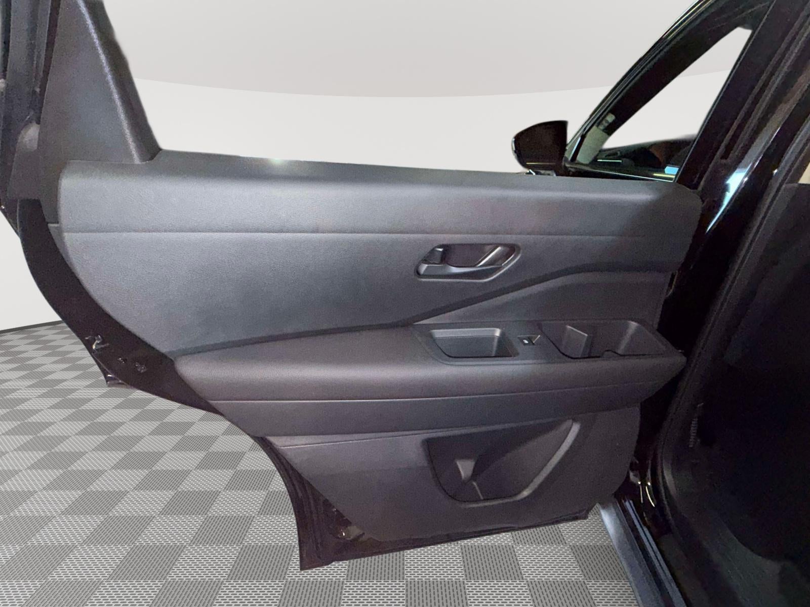 2025 Nissan Pathfinder S 4WD