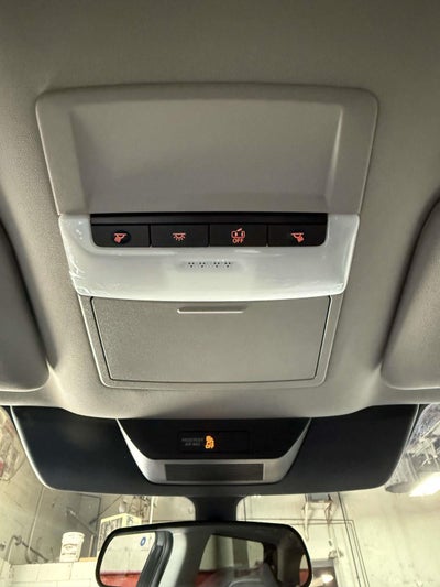 2025 Nissan Pathfinder S 4WD