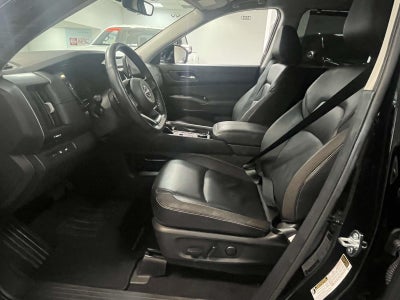2025 Nissan Pathfinder SL 4WD