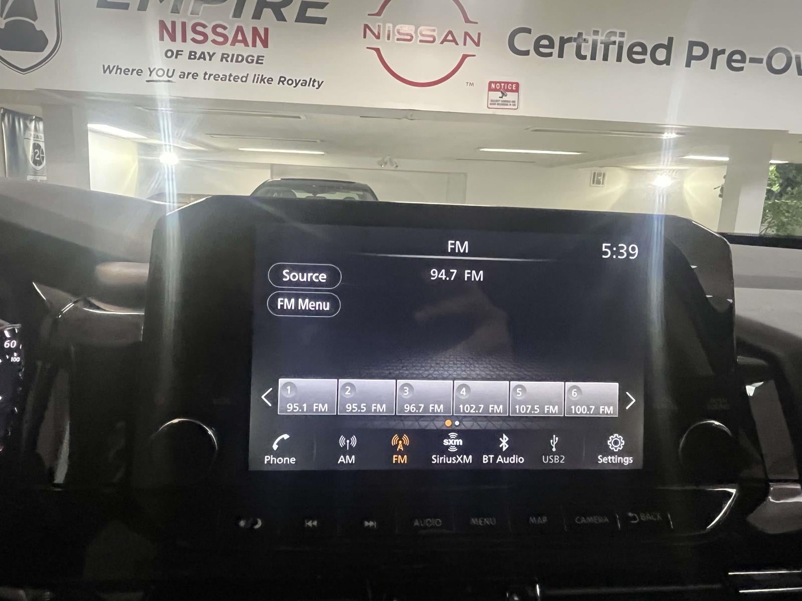 2025 Nissan Pathfinder SL 4WD