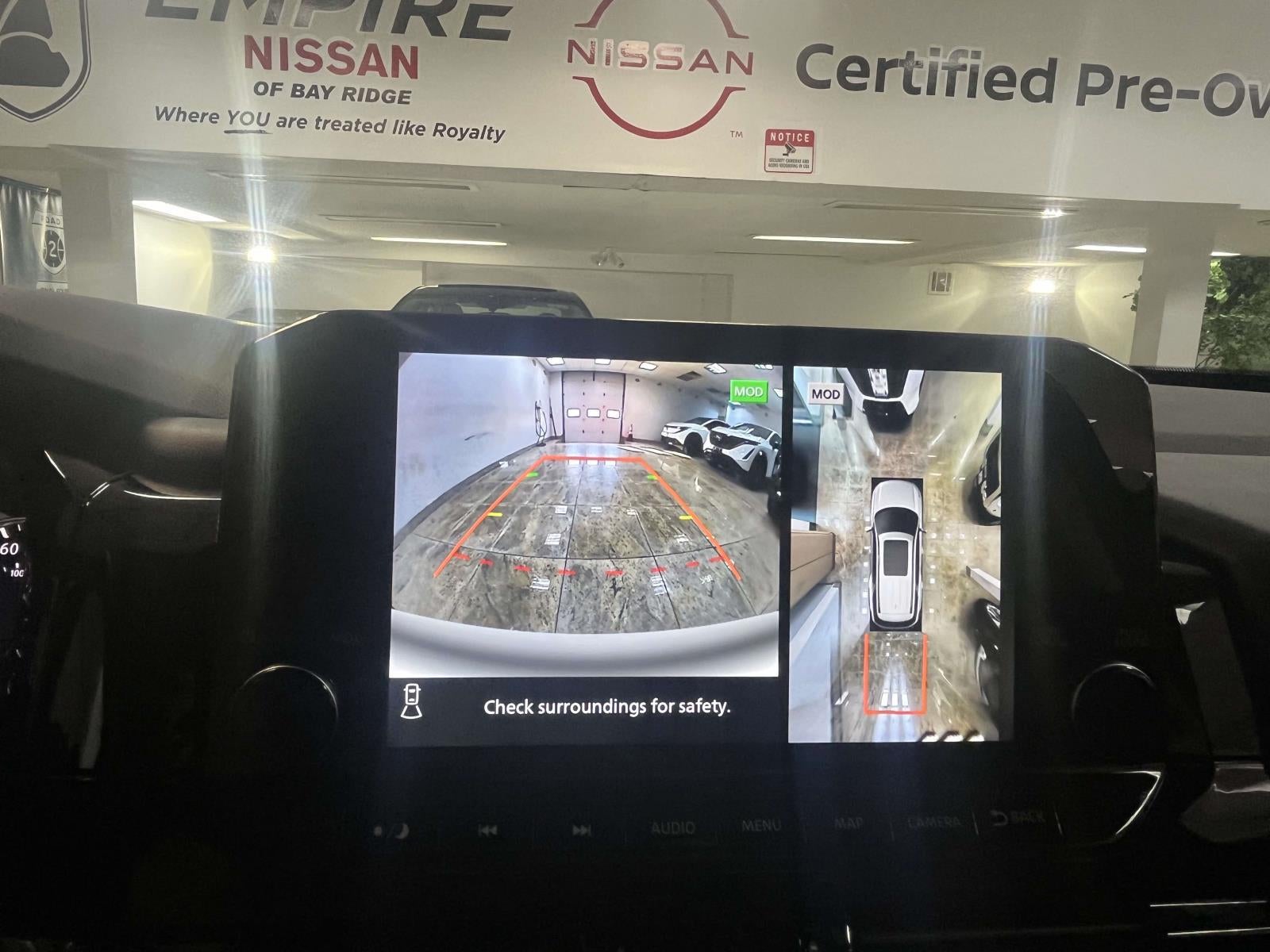 2025 Nissan Pathfinder SL 4WD